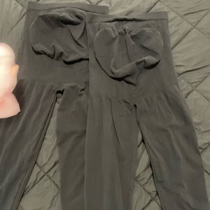 Leading Lady Maternity Leggings